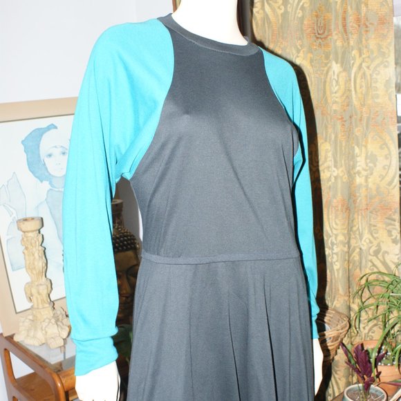 Vintage Patti Cappalli Black and Green Midi Dress - Picture 2 of 11